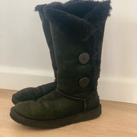 Excellent Condition Genuine UGGs Size 7 - Picture 3 of 10